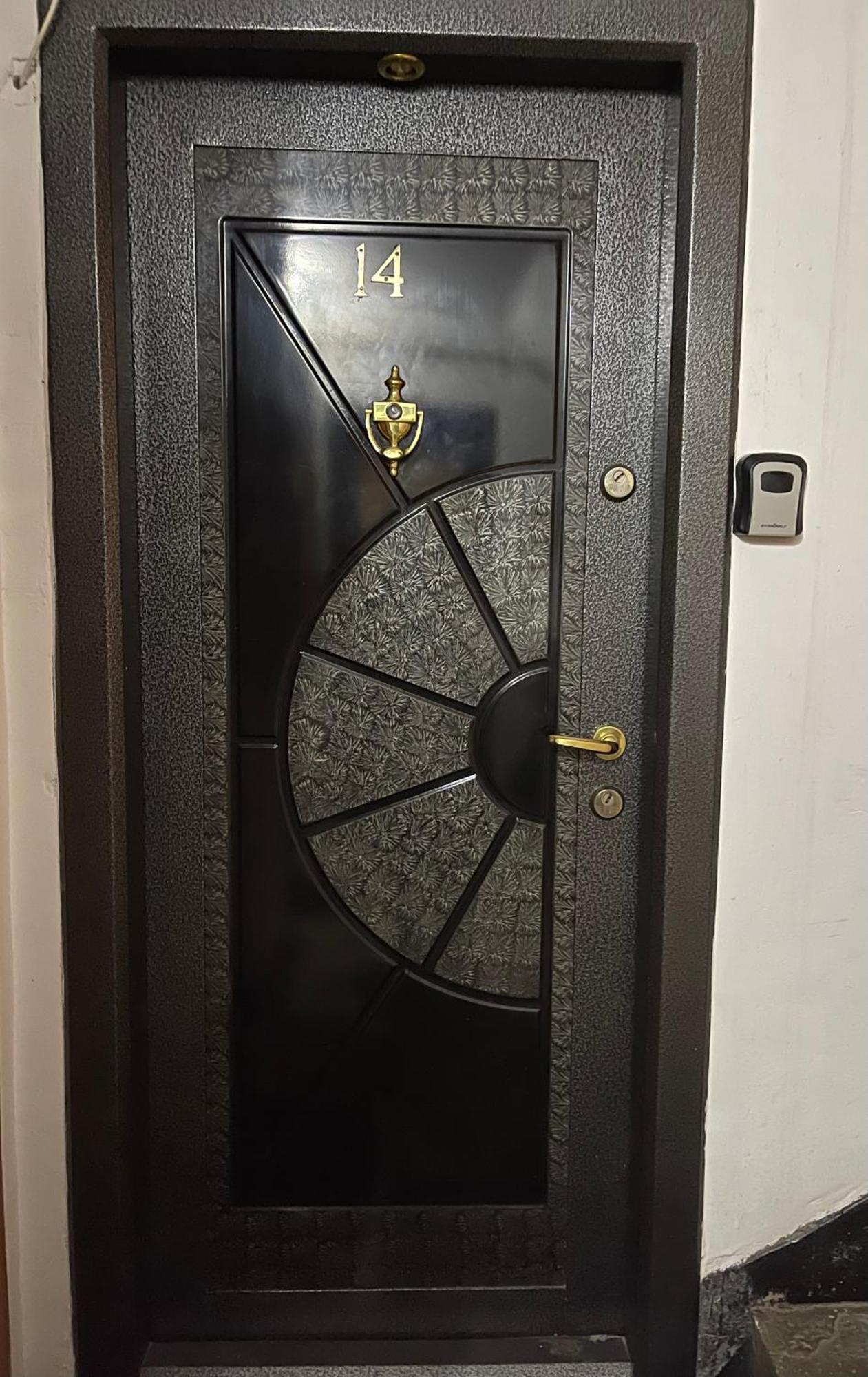 Apartament Emma トゥルゴヴィシュテ エクステリア 写真